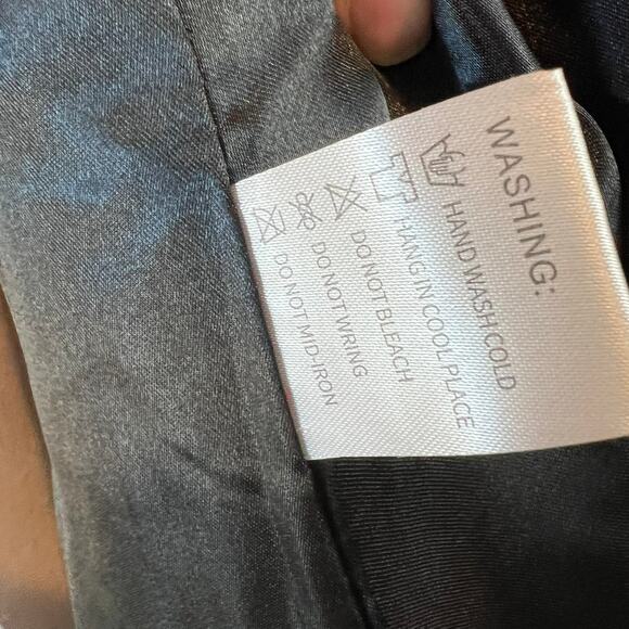 Vampire Halloween Costume Velvet Cloak Cape Hood Burgundy Red One Size Gothic - Picture 4 of 12